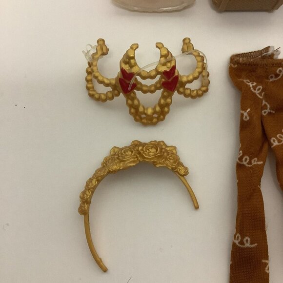 Ever After High Doll Accessories Lot Purse Bag Picnic Basket Boots Necklace - Picture 4 of 16